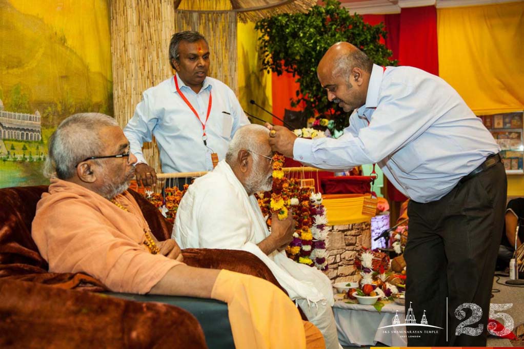 ©1987-2017 SKS Swaminarayan Temple East London